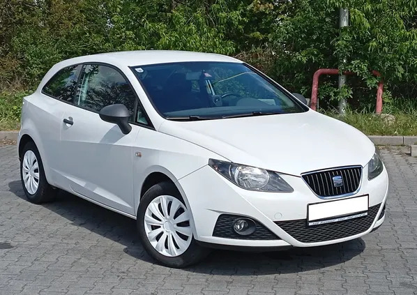 seat dolnośląskie Seat Ibiza cena 13900 przebieg: 153000, rok produkcji 2010 z Świdnica